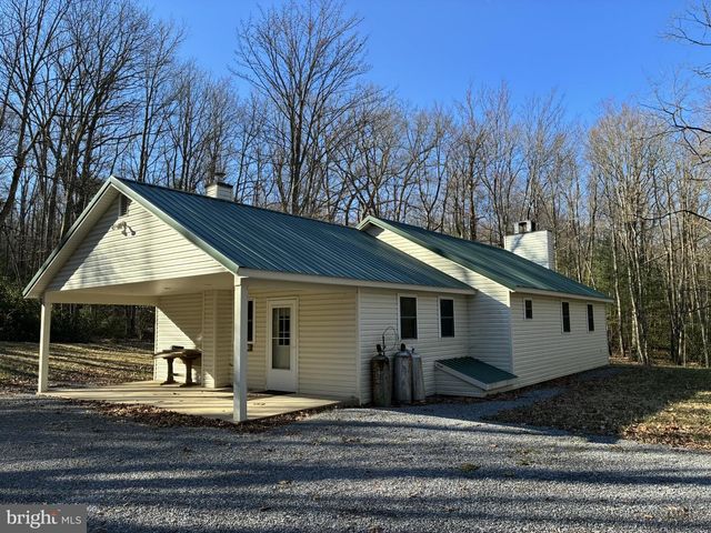 807 SAND SPRINGS RD, Beech Creek, PA 16822
