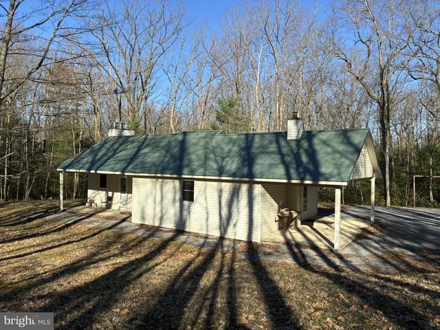 807 SAND SPRINGS RD, Beech Creek, PA 16822