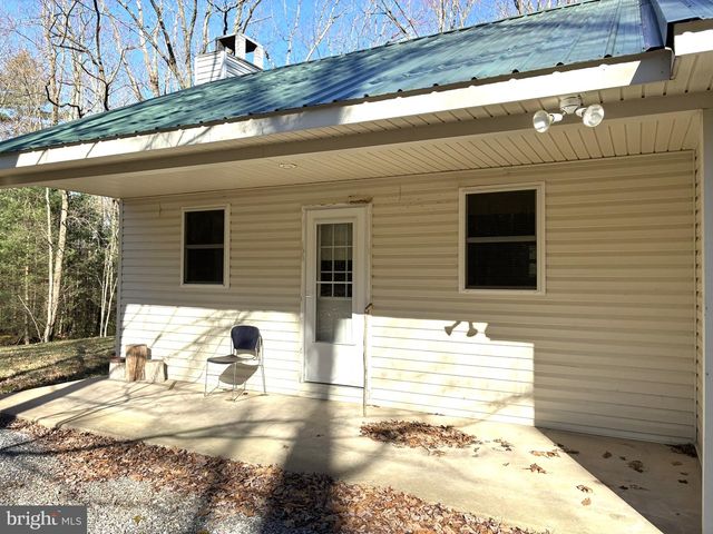 807 SAND SPRINGS RD, Beech Creek, PA 16822