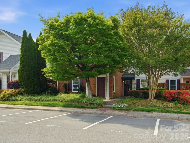 9308 S Vicksburg Park Court, Charlotte, NC 28210