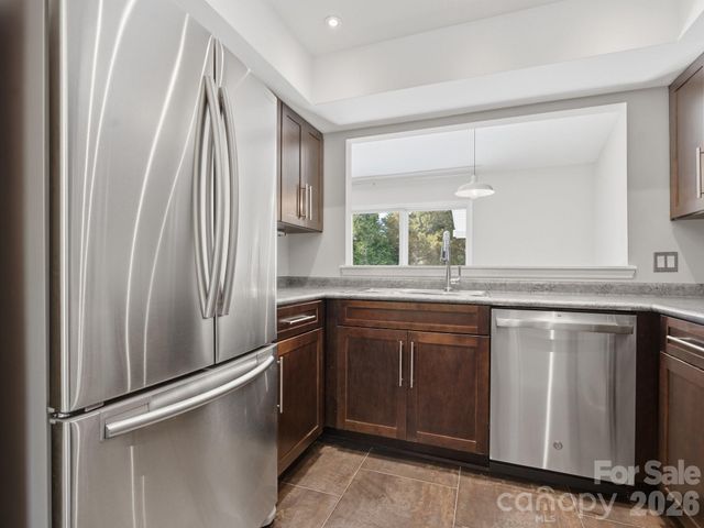 9308 S Vicksburg Park Court, Charlotte, NC 28210