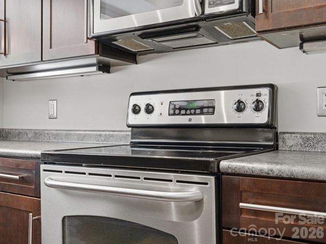 9308 S Vicksburg Park Court, Charlotte, NC 28210