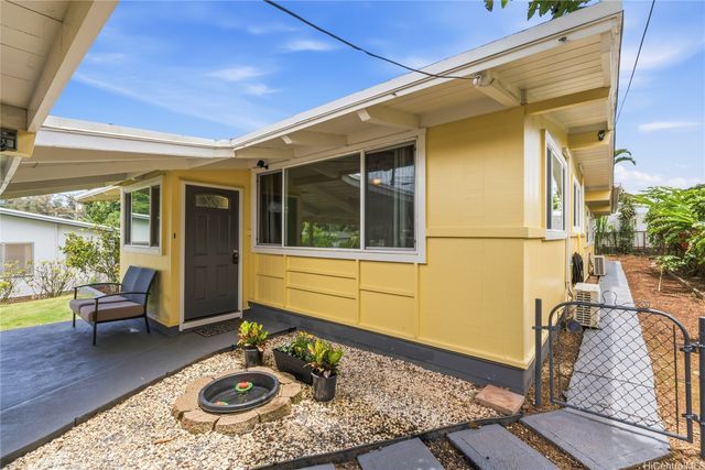 95-234 Waiala Street, Mililani, HI 96789