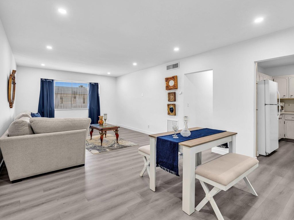 330 S Cypress Road 628, Pompano Beach, FL 33060