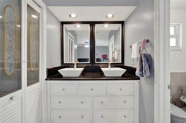 16070 SW 89th Ave Rd, Palmetto Bay, FL 33157