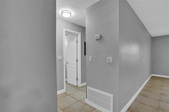 209 RED CEDAR PLACE 209, Brandon, FL 33510