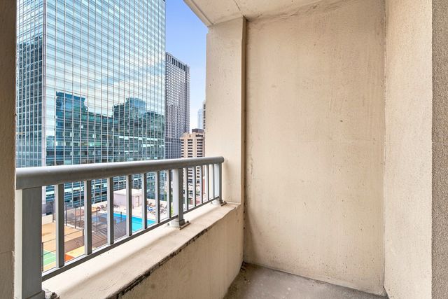 345 N La Salle Street 1803, Chicago, IL 60654
