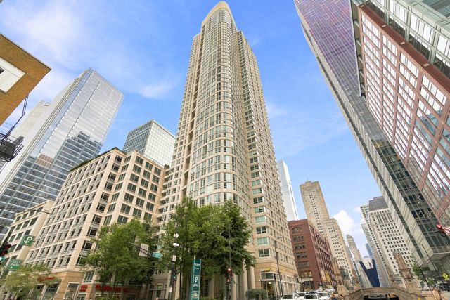 345 N La Salle Street 1803, Chicago, IL 60654