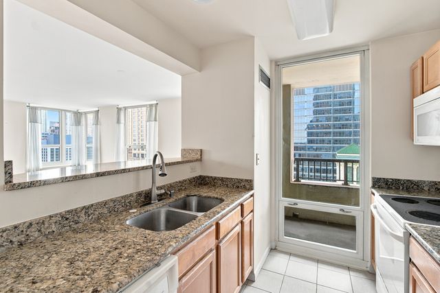 345 N La Salle Street 1803, Chicago, IL 60654