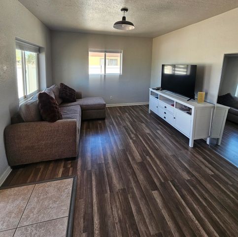 2834 Monroe Street NE, Albuquerque, NM 87110