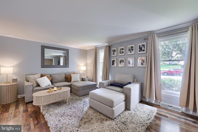 2223 HARMONY HILL DR, Lancaster, PA 17601