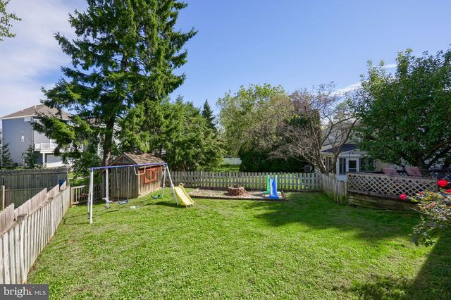 2223 HARMONY HILL DR, Lancaster, PA 17601