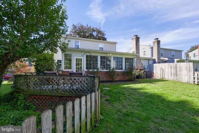 2223 HARMONY HILL DR, Lancaster, PA 17601