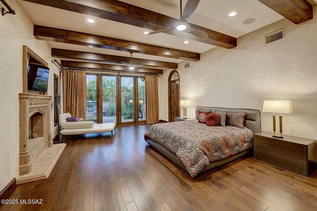 6015 N Camino Preciado, Tucson, AZ 85718