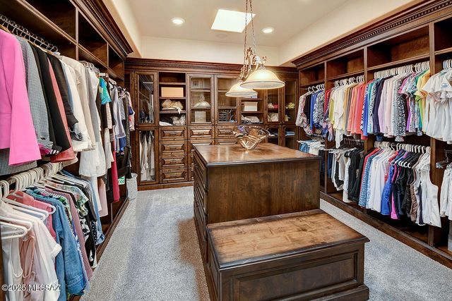 6015 N Camino Preciado, Tucson, AZ 85718