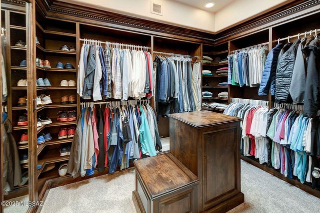 6015 N Camino Preciado, Tucson, AZ 85718