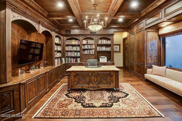 6015 N Camino Preciado, Tucson, AZ 85718