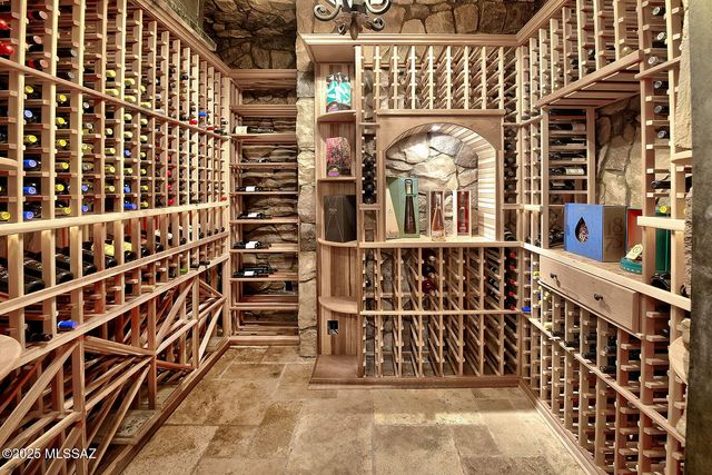 6015 N Camino Preciado, Tucson, AZ 85718