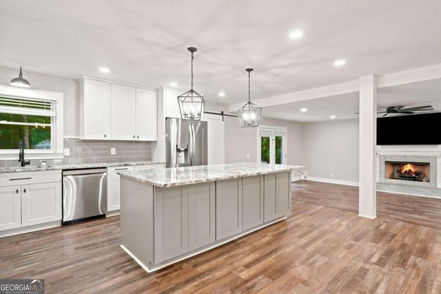 173 Brookwood Drive, Canton, GA 30114