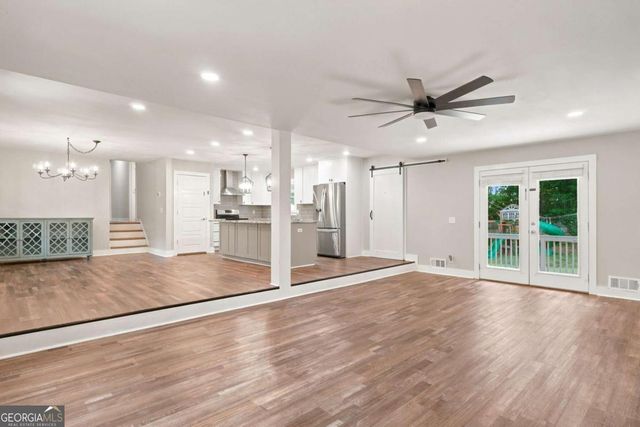 173 Brookwood Drive, Canton, GA 30114