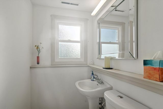 18065 W Big Oaks Road, Grayslake, IL 60030