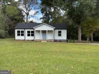 299 Lagrange Street, Grantville, GA 30220