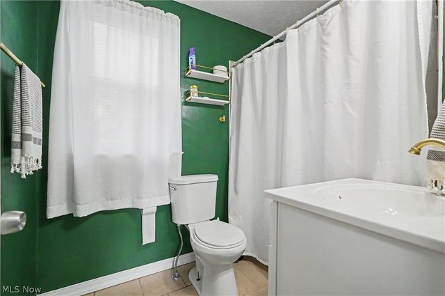 525 W Lincoln Way, Lisbon, OH 44432