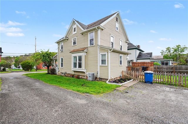 525 W Lincoln Way, Lisbon, OH 44432
