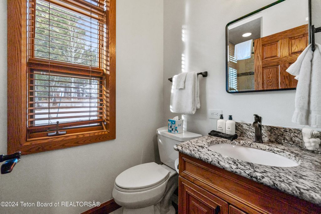 3527 W MCCOLLISTER Drive 4, Teton Village, WY 83025 photo 11