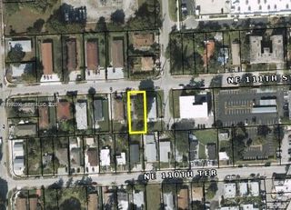 1380 NE 111th St, Miami, FL 33161