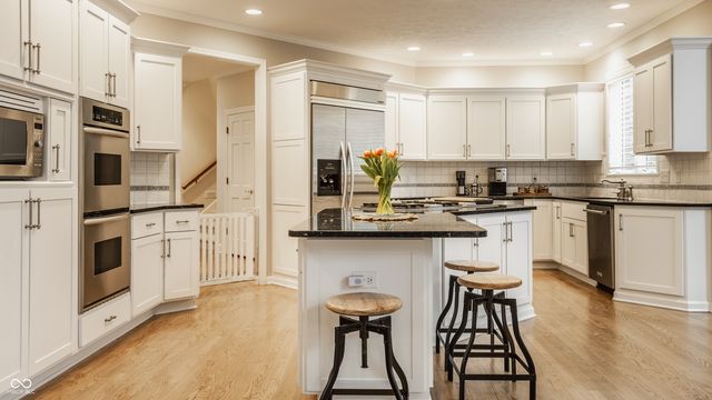12862 Norfolk Circle, Carmel, IN 46032