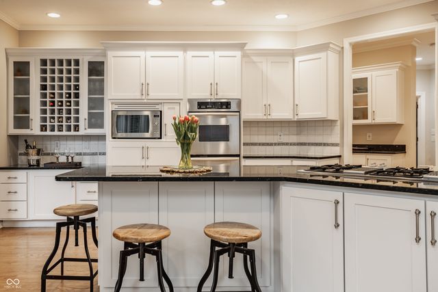 12862 Norfolk Circle, Carmel, IN 46032