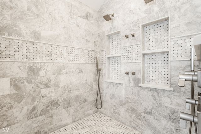 12862 Norfolk Circle, Carmel, IN 46032