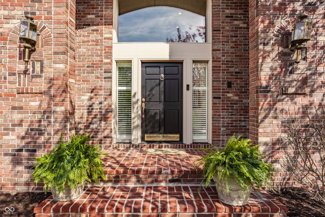 12862 Norfolk Circle, Carmel, IN 46032