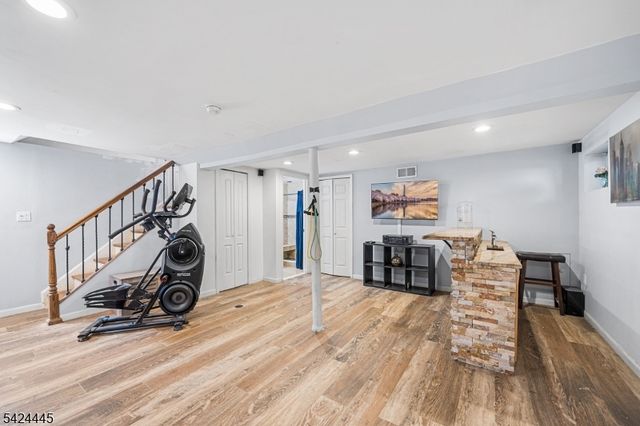 253 Maplewood Ave, Bogota Boro, NJ 07603