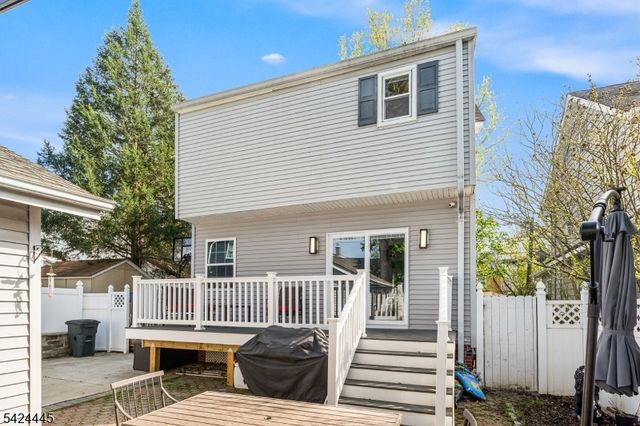 253 Maplewood Ave, Bogota Boro, NJ 07603