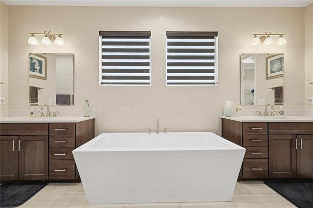 5315 SAN REMO CIRCLE, Wimauma, FL 33598