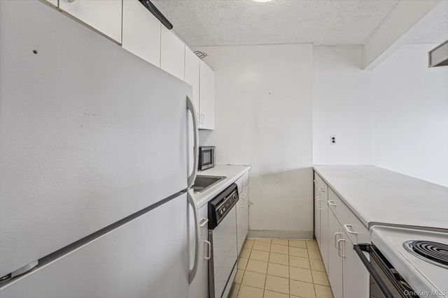 25-40 Shore Boulevard 5E, Astoria, NY 11102