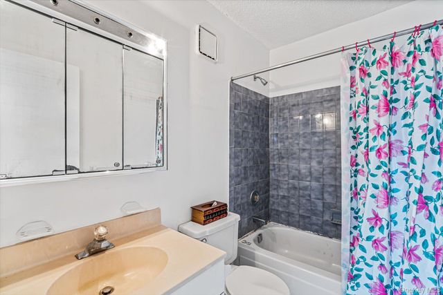 25-40 Shore Boulevard 5E, Astoria, NY 11102