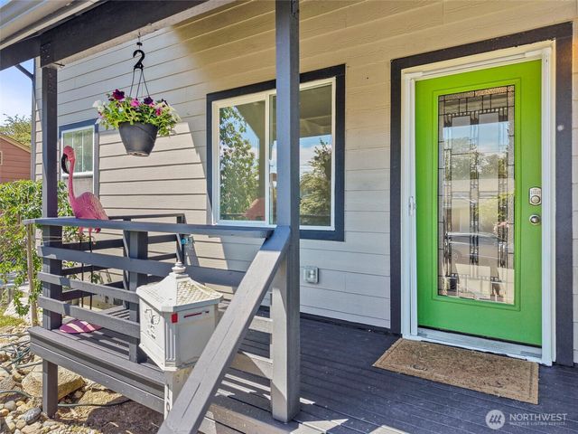 1948 S Hosmer Street, Tacoma, WA 98405