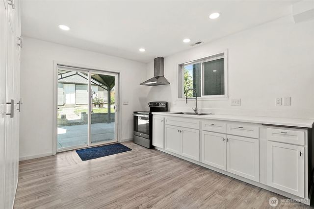 1948 S Hosmer Street, Tacoma, WA 98405