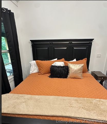 6198 W Fairview Road, Taswell, IN 47175