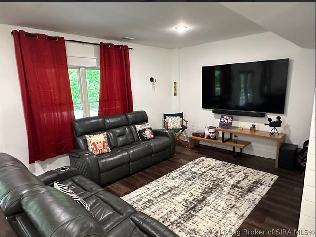 6198 W Fairview Road, Taswell, IN 47175