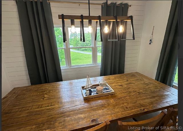 6198 W Fairview Road, Taswell, IN 47175