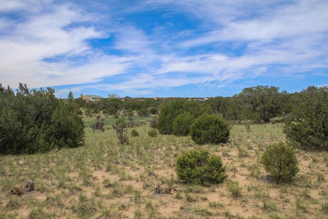 19 Neighborly Way, Edgewood, NM 87015