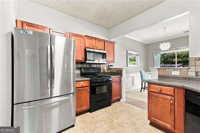 620 Oleander Way, Canton, GA 30114