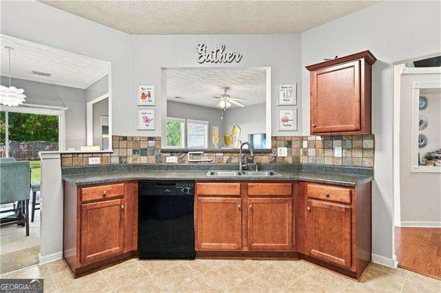 620 Oleander Way, Canton, GA 30114