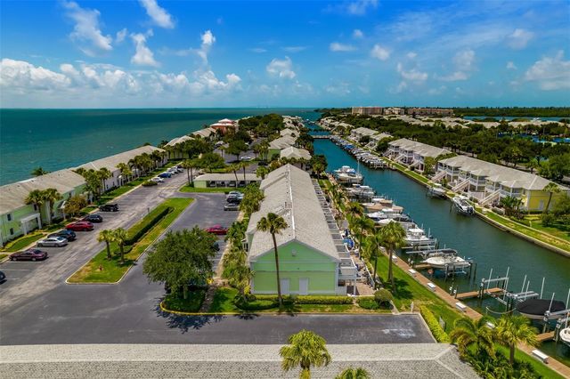 4779 COQUINA KEY DRIVE SE, St Petersburg, FL 33705