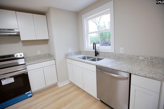 213 Pineview Drive, Swansea, SC 29160