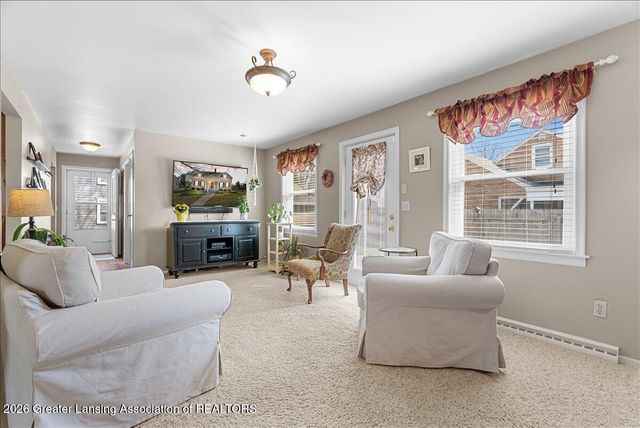 1615 W Ottawa Street, Lansing, MI 48915